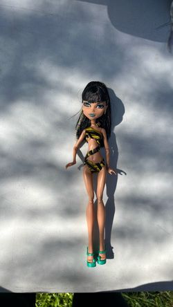 Cleo monster high doll
