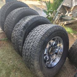 Good 75 X cent Life 355x12.50r20 