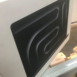 Macbook Pro M5 Chip New Sealed No Credit Needed Pay Down Only