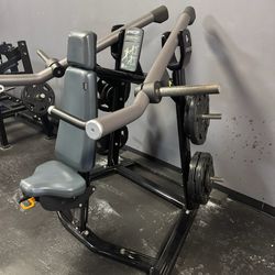 Precor Shoulder Press