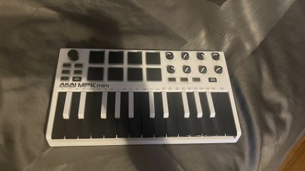 AKAI MPK mini
