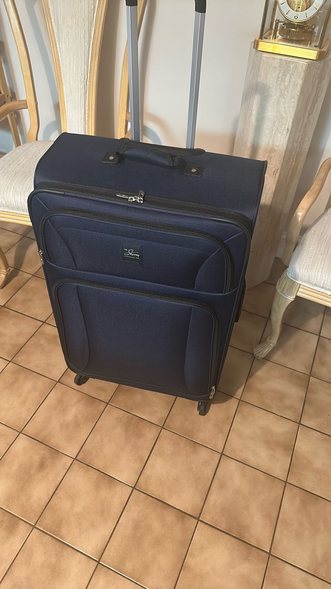 Brand New Skyway 28-inch Suitcase