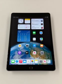 MINT 256GB iPad Cellular 9th Gen