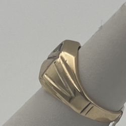 Gold And Diamond Ring