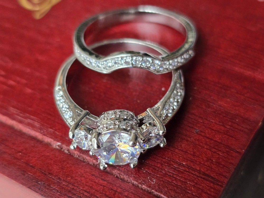 Silver Tone Wedding Ring Size 8