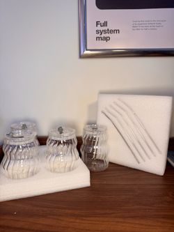 Set of 4 Ribbed Glass Tumblers with Lids and Straws - 18oz