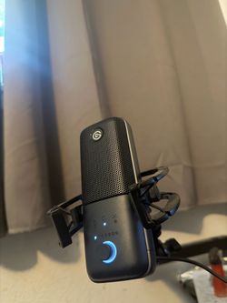 Elgato Wave 3 MK.2 AND Elgato low profile mic arm.