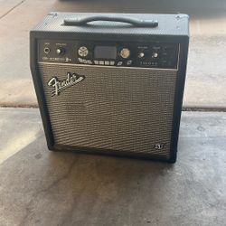 Fender G-DEC 3 Thirty guitar amplifier.