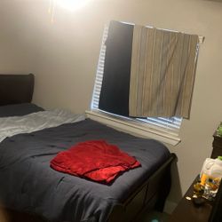 Bed Frame With Mattress 