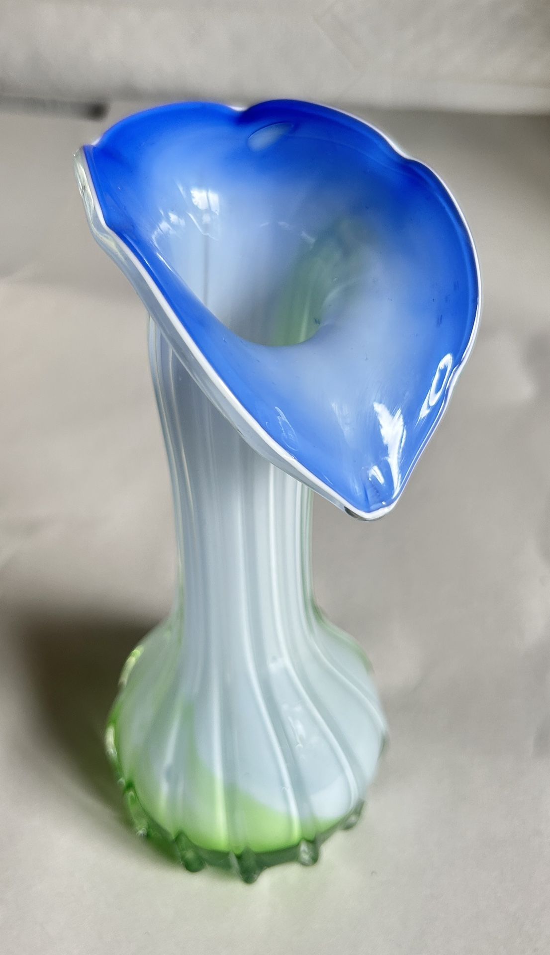 Vintage Art Nouveau Hand Blown Calla Lily Glass Vase