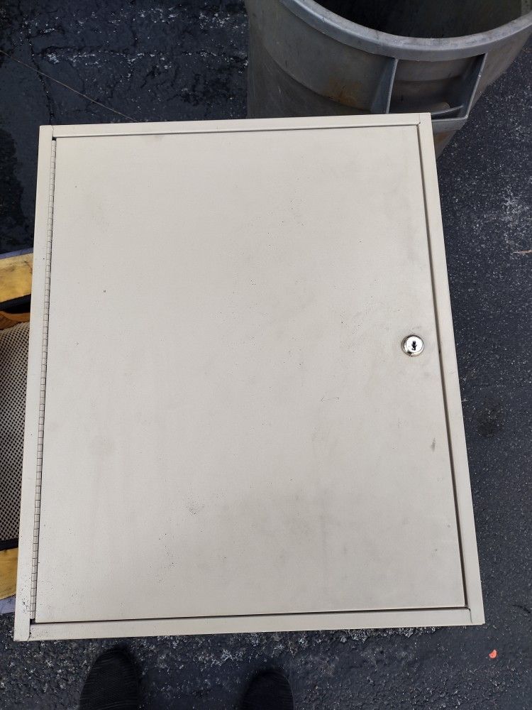 60 Key Cabinet 