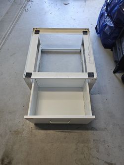 Universal Washer or Dryer Stand