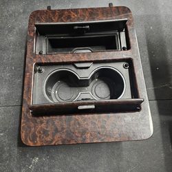 Cup holders & assortment tray
