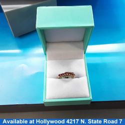 Women's Ring - Yellow Gold 14k (.585) 1.9 grams Size 7