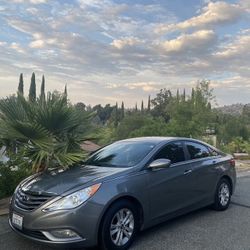 2013 Hyundai Sonata (For parts)