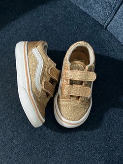 Gold vans 7c