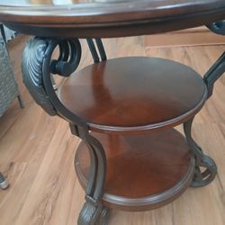 Round End Table 