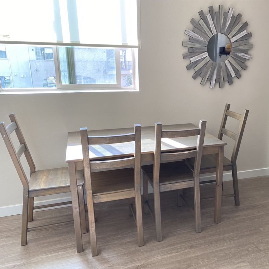 IKEA kitchen table and 4 chairs