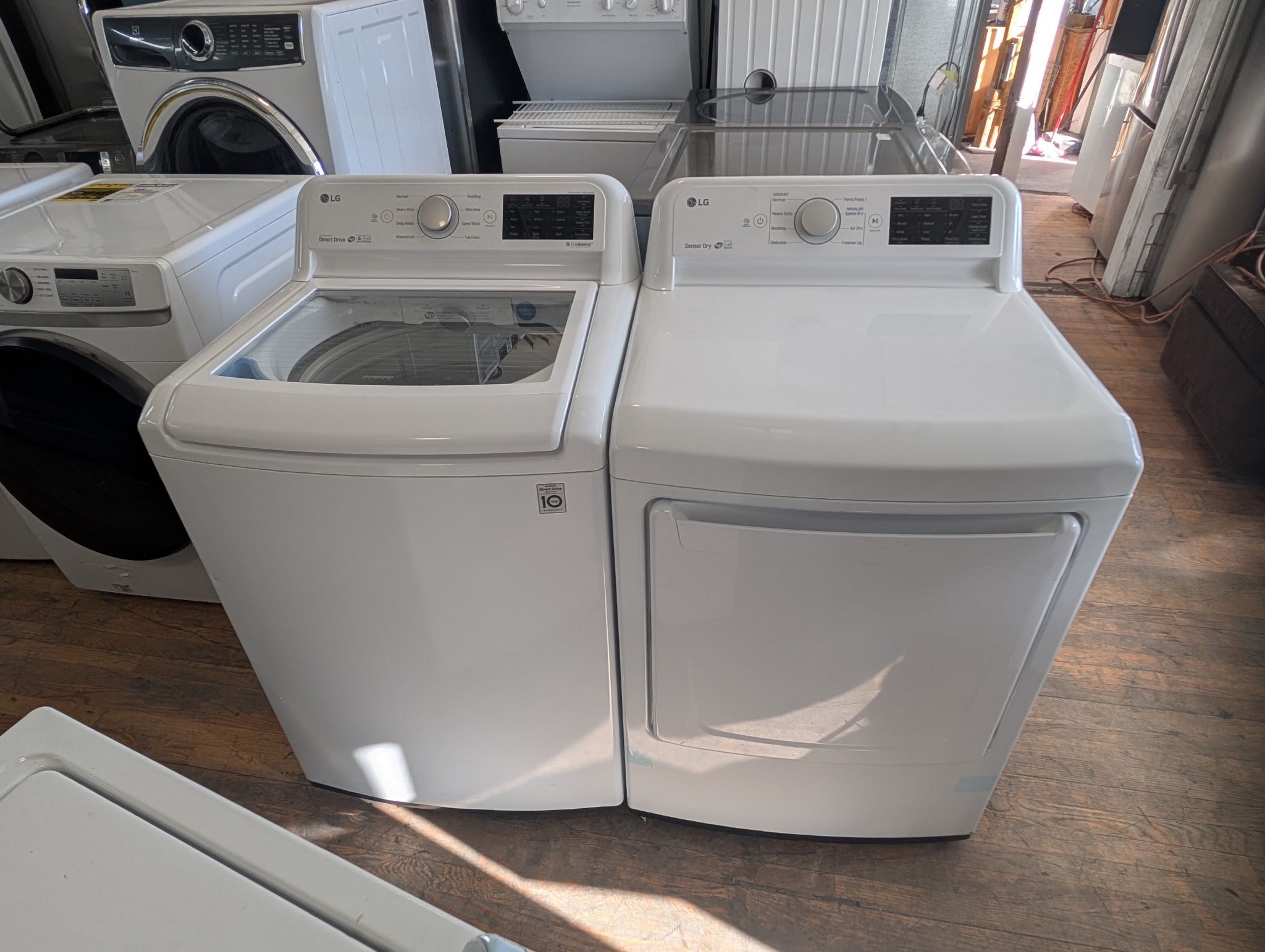 LG Washer And Dryer Set 