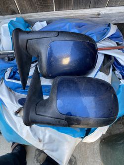02 Chevy avalanche mirrors