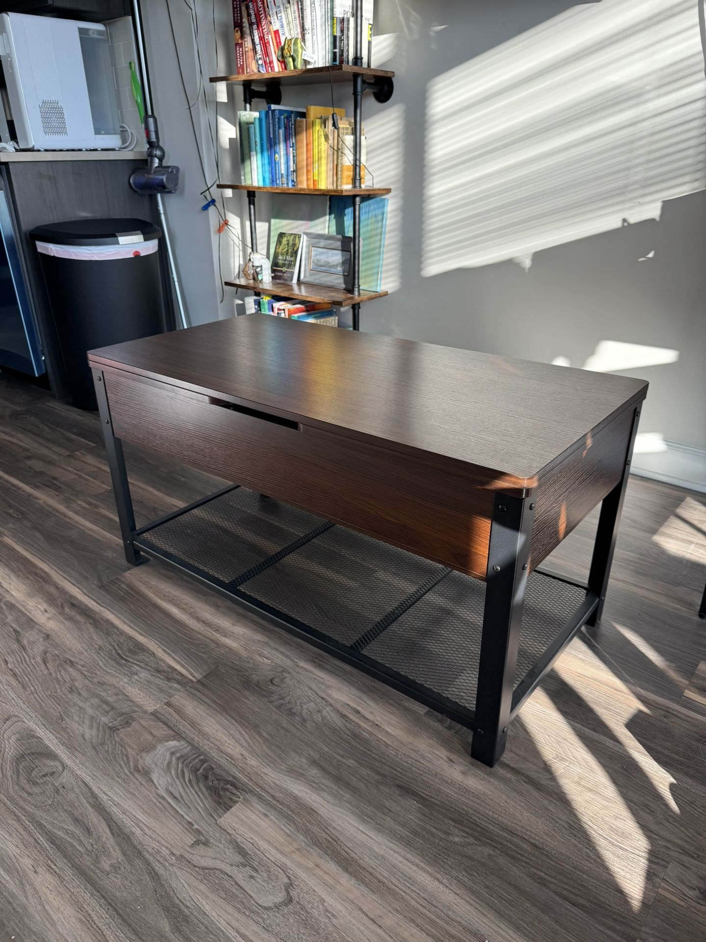 Lift Top Coffee Table with Storage & Shelf — Industrial Style