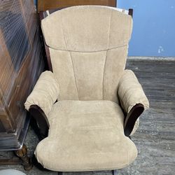 Vintage Rocking Chair 