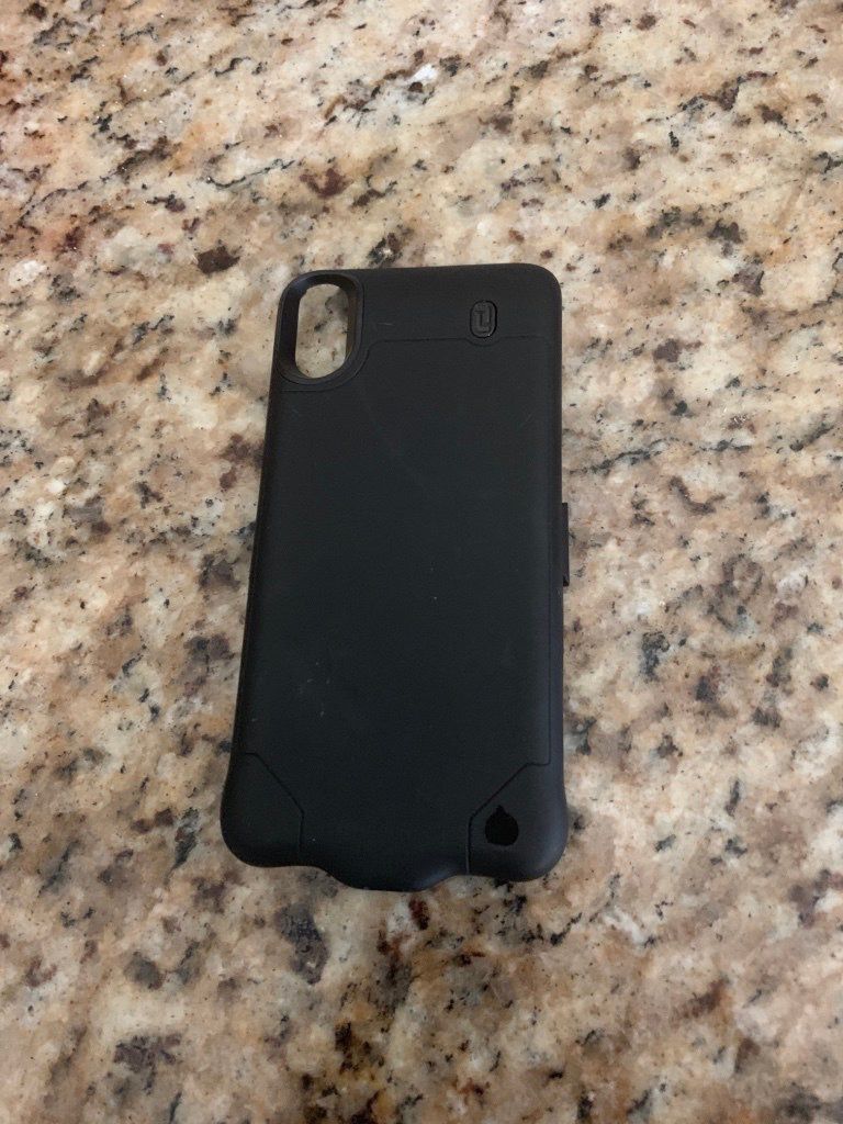 iPhone X battery charging case