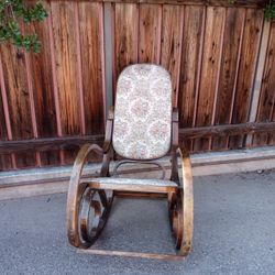 Bentwood Thronet Rocking Chair