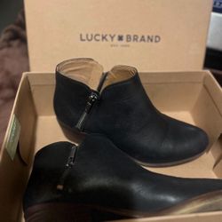 Lucky Brand Booties Sz 7