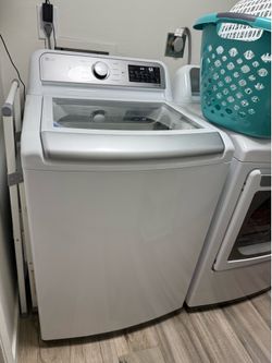LG Washer and Dryer Set