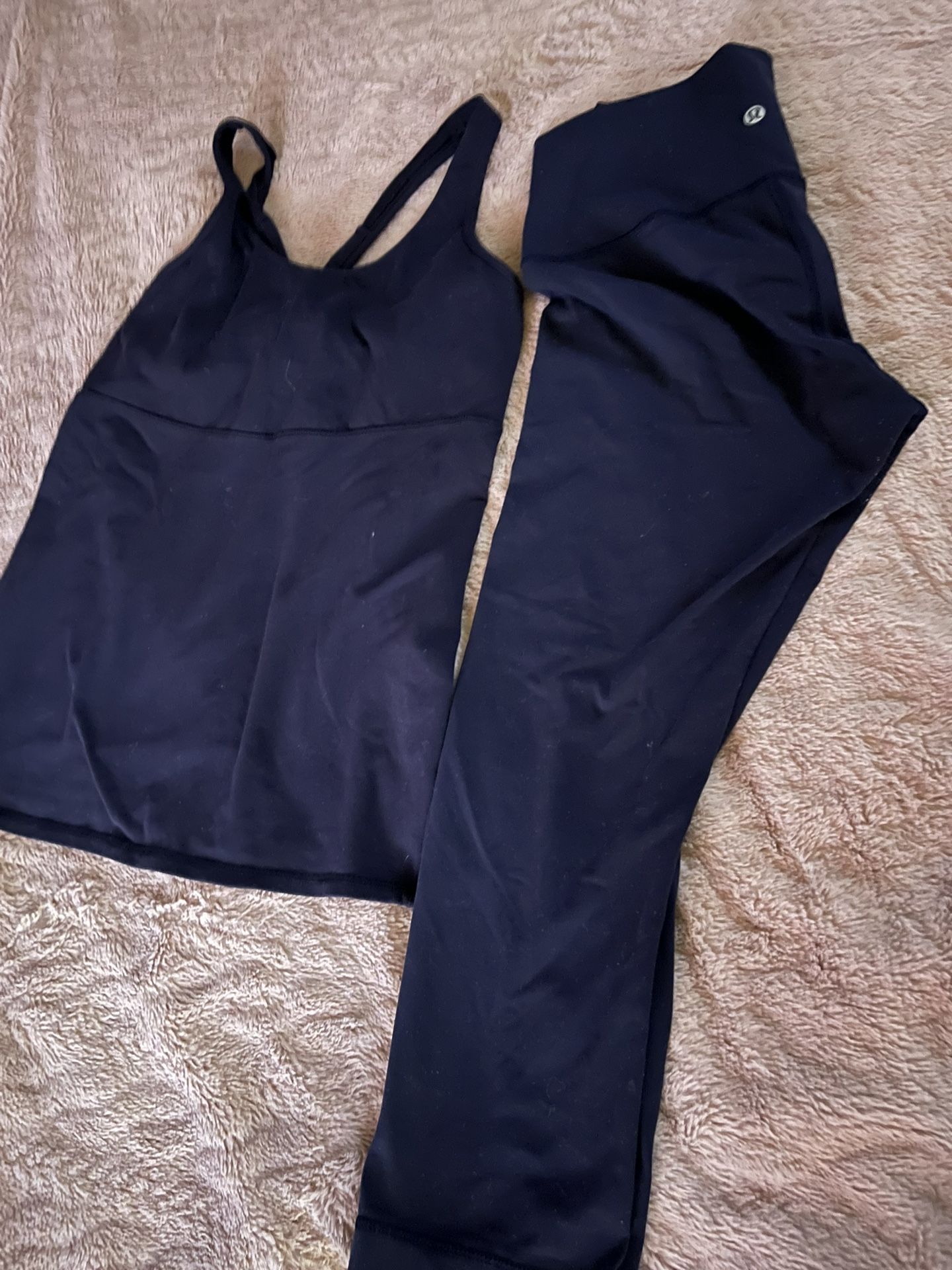 Lululemon’s Top And Bottom Leggings