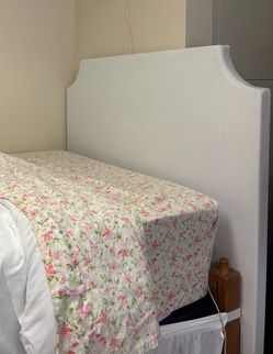 Set of  White Twin/Twin XL Headboards
