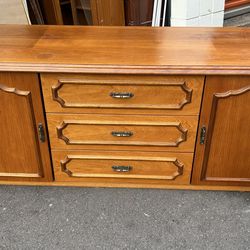 HERITAGE FURNITURE Italian Neoclassical Tuscan vintage sideboard Buffet credenza L59”*D20”*H24(address in description)  👇delivery 🚚 available within
