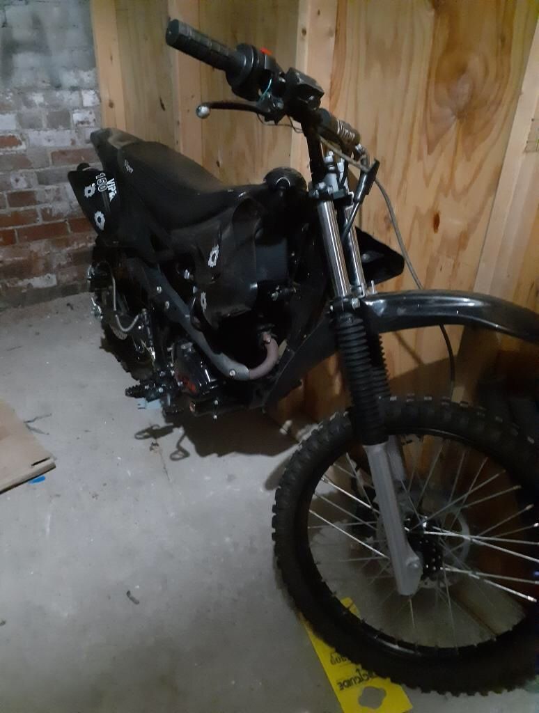 Viper 150cc dirt bike $600 cash