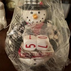 Scentsy Snowman Element Warmer