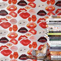 Voutsa “Lips” Metallic Silver Designer Wallpaper – New
