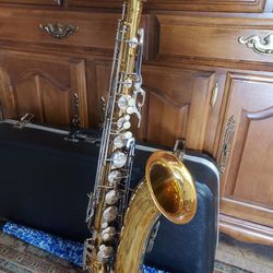 Armstrong Tenor Saxophone 