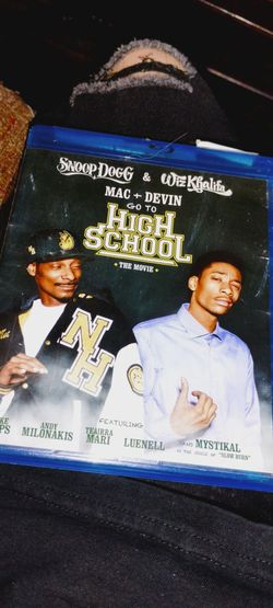 Mac and devin go to highschool