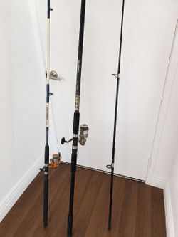 Fishing rods and hand line lot