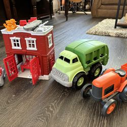 The  Green Toys Three Set Including fire station ,garbage trunk and Tractor Vehicle, made in USA，Very New 