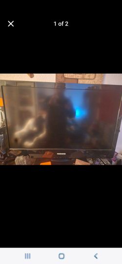 Magnavox 30 In  Flat Screen Tv DVD Player Built In 