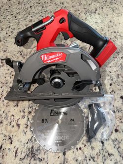 Milwaukee M18 FUEL Cordless Circular Saw BRAND NEW NEVER USED TOOL ONLY