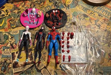 SH Figuarts and Mafex Spider-Man figure lot
