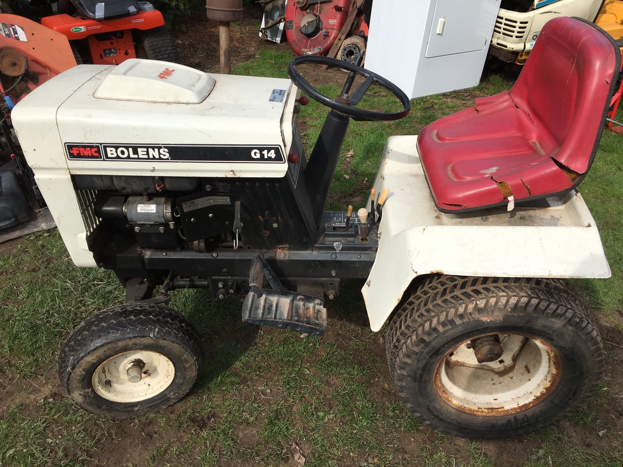 Bolens G14 Garden Tractor Tecumseh HH140
