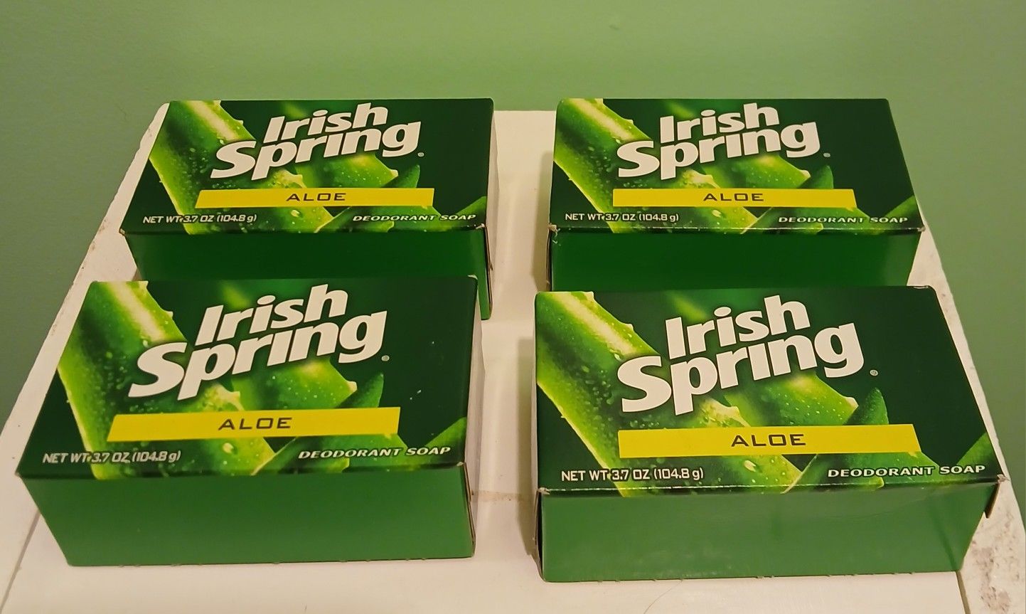 4 Pack Irish Spring Deodorant Soap Aloe 3.7oz Bars Unopened
Each bar is 3.7oz
