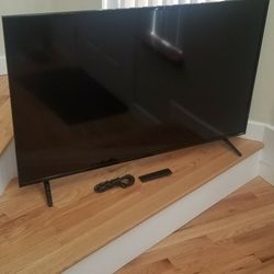 NEW cond  VIZIO  50  INCHES  SMART TV  , WORKS EXCELLENT   , 