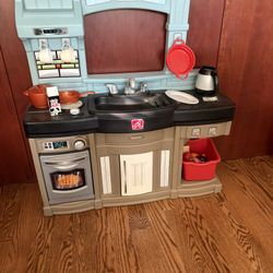 Step 2 Kids Play Kitchen And Food