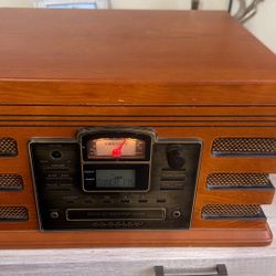 Stereo Vinyl CD , FM AM 