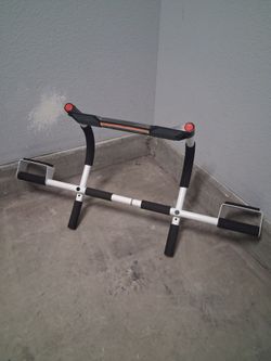Perfect Multi-Gym Doorway Pull-Up Bar