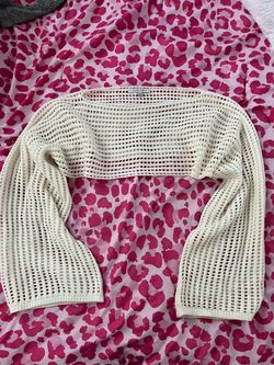 Small Y2k Skater white knit bolero